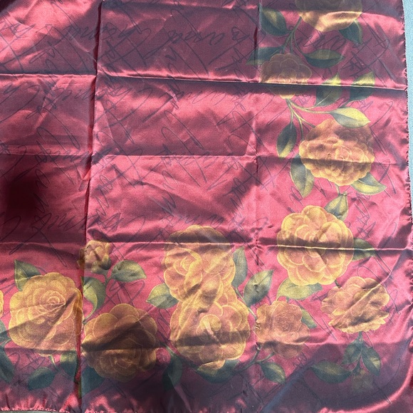 Chanel 100% Silk Scarf Authentic - Picture 5 of 6